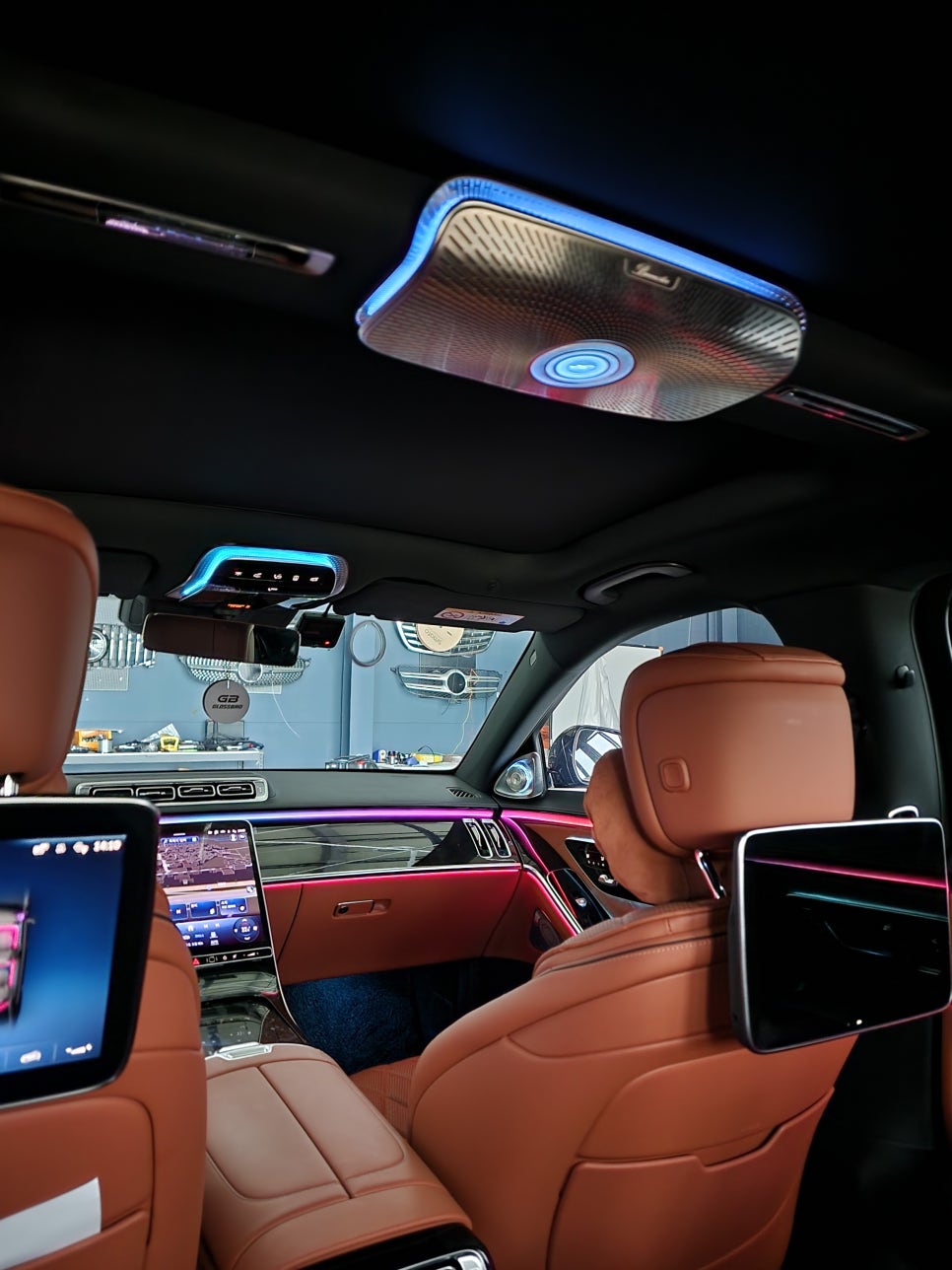 광주 벤츠S클래스 튜닝 ] 벤츠 S500 - 액티브엠비언트(애프터), 4d부메스터(정품), 천장부메스터(애프터) " S클래스 실내 인테리어 끝판왕들이 온다 !!! "