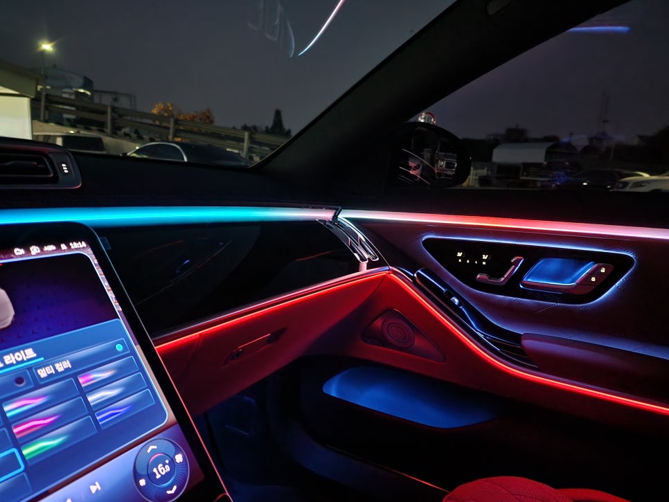 벤츠 S500 - 액티브 엠비언트 " S클래스의 필수시공, 최고의 감성 퍼포먼스 !! "