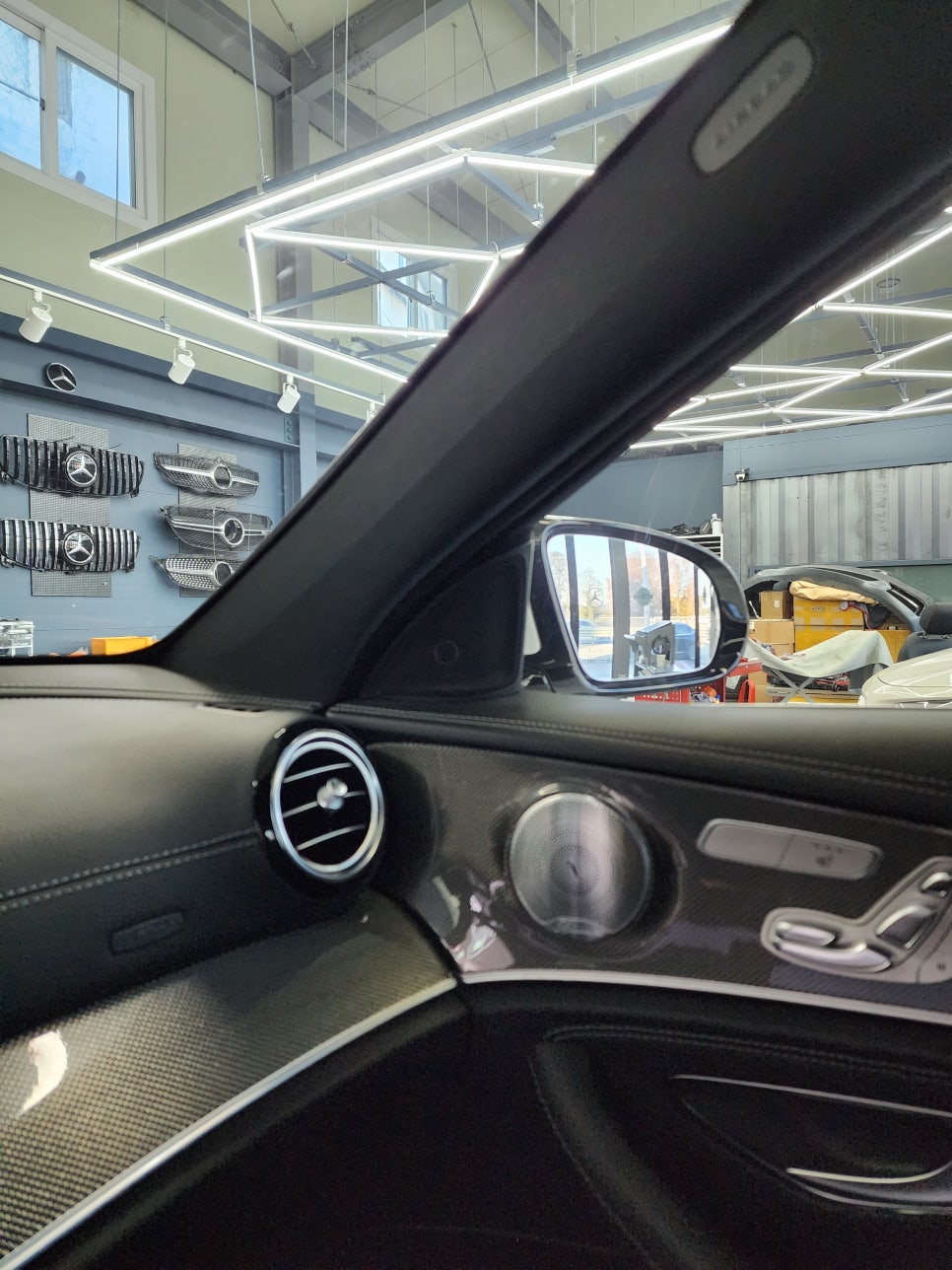 벤츠 E350 - 3d부메스터 ( 하이클라스 & 정품 엠비언트 )