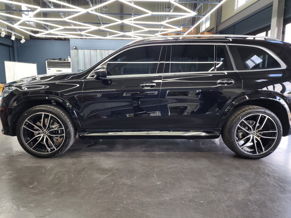 벤츠 Gls580 - 마이바흐 전동사이드스텝