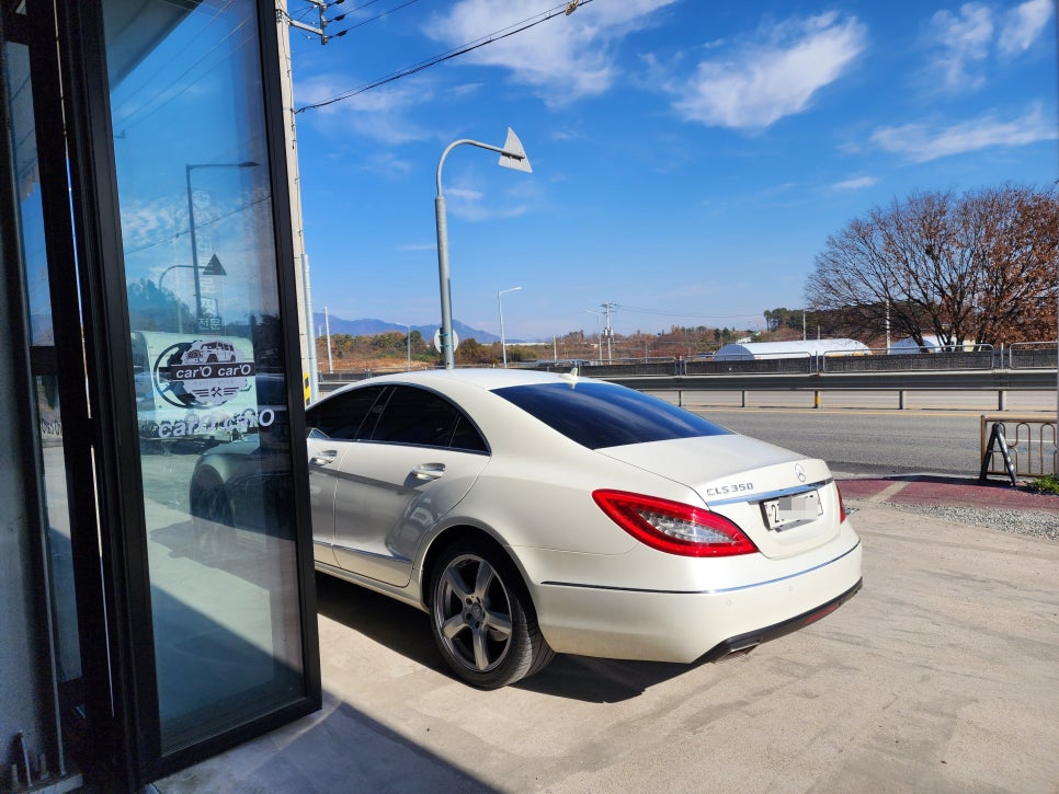 벤츠 Cls350d - '12인치 모니터 교체 ' M2c-200a & Aux 활성화
