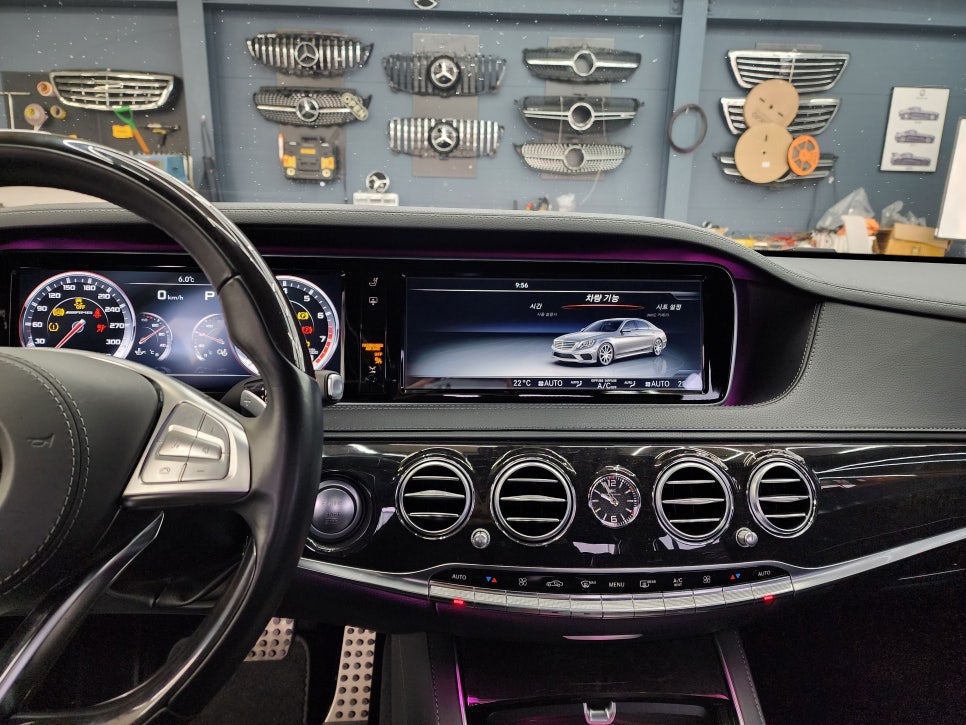 벤츠 S63amg - 커스텀 amg D컷핸들 & 레드컬러 안전벨트 & 송풍구 엠비언트