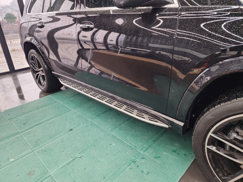 벤츠 Gls580 마이바흐 전동사이드스텝  " 안전하고 편리한 승,하차를 위한 아이템 "