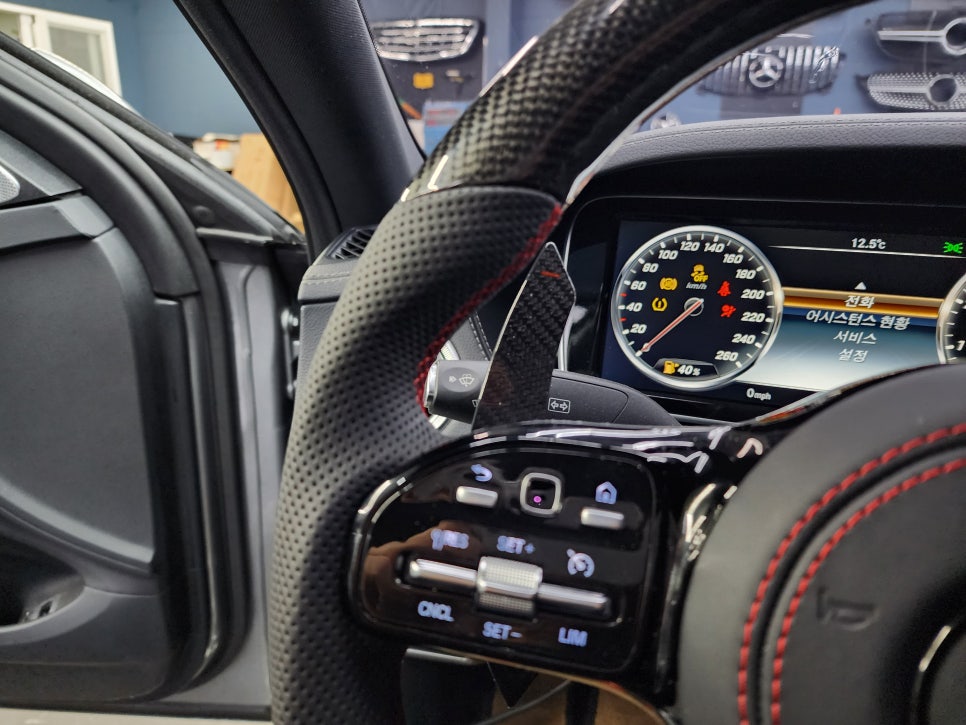 벤츠 S500 - amg D컷 커스텀 핸들 " 기분 좋은 드라이빙의 시작 !!"