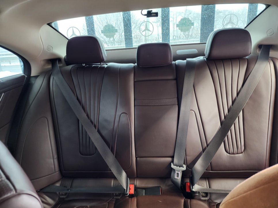 벤츠 Cls400d - 1,2열 컬러 안전벨트 " 안전벨트도 예쁘게~ 컬러를 입히다!! "