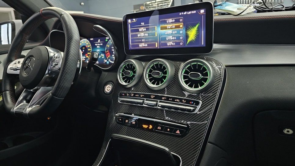 벤츠 Glc43amg - 송풍구엠비언트(정품led)