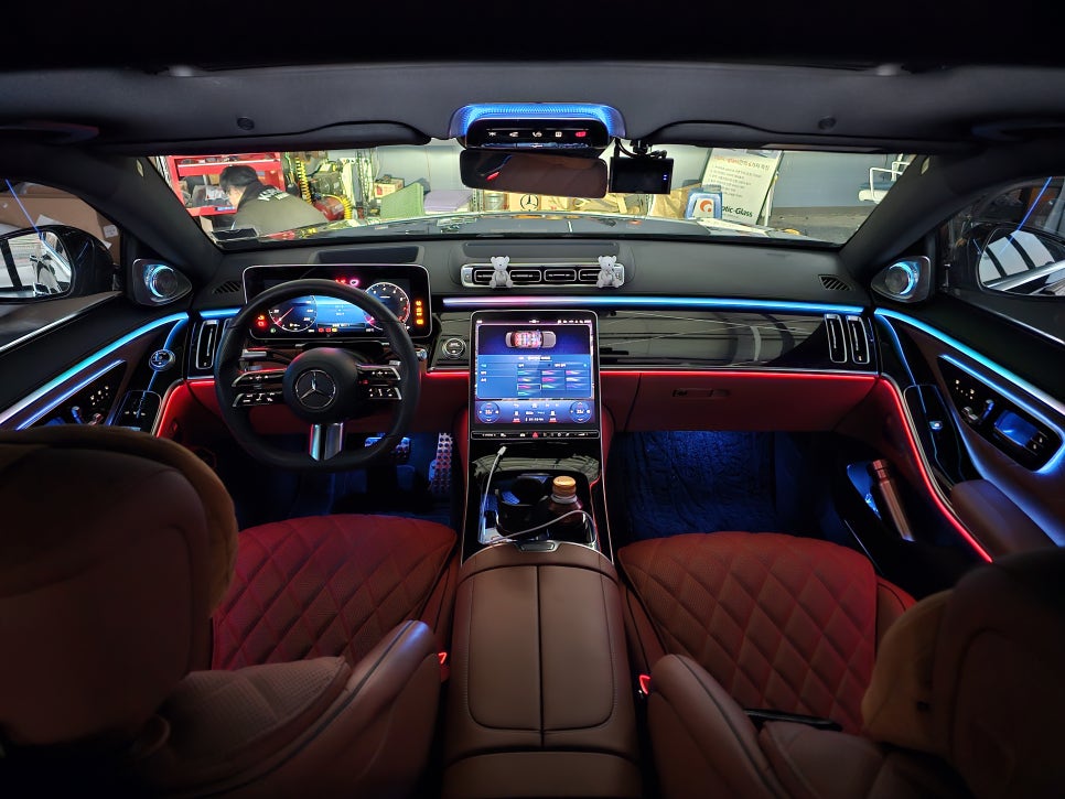 벤츠 S500 - 액티브 엠비언트 & 4D부메스터 패키지 시공
