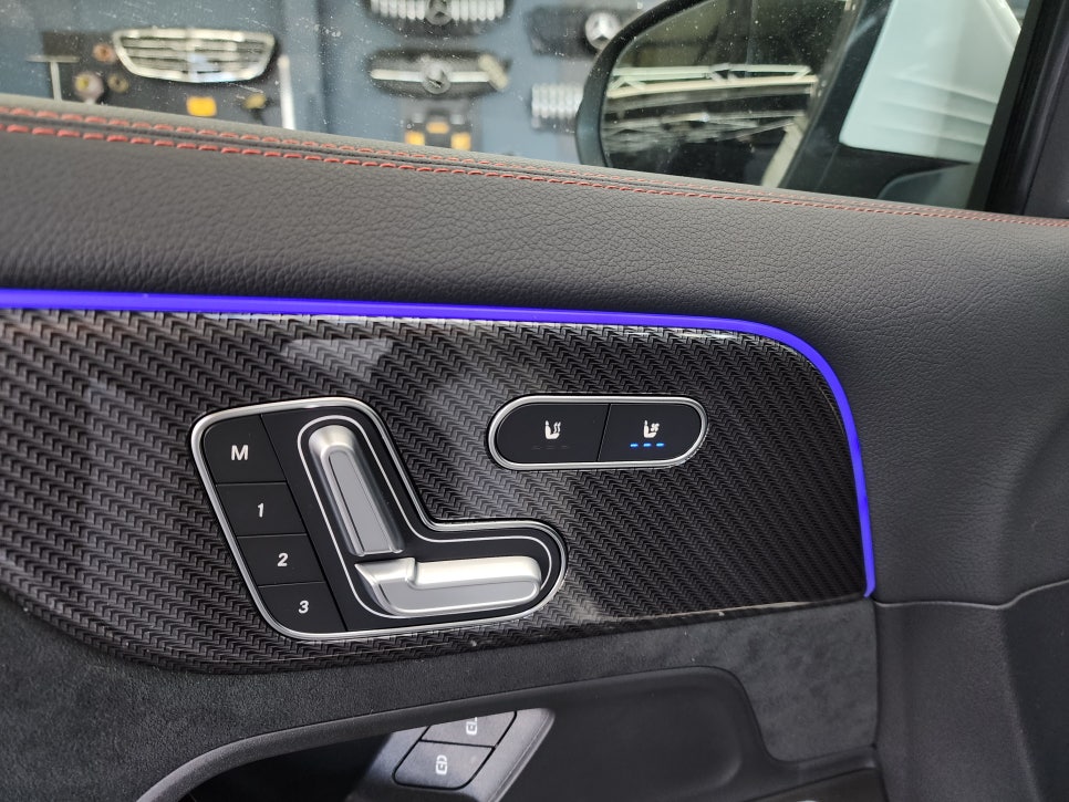 벤츠 Gla45amg - 통풍시트 " 더워지기 전 미리 통풍시트 시공하세요 ! "