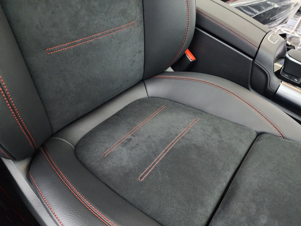 벤츠 Gla45amg - 통풍시트 " 더워지기 전 미리 통풍시트 시공하세요 ! "