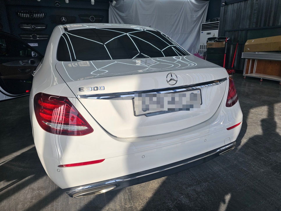 벤츠 E220d 카브리올레 - 송풍구 엠비언트 (정품led)