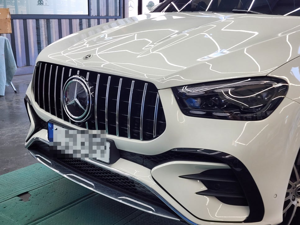 벤츠 GLE450d - 세로 그릴