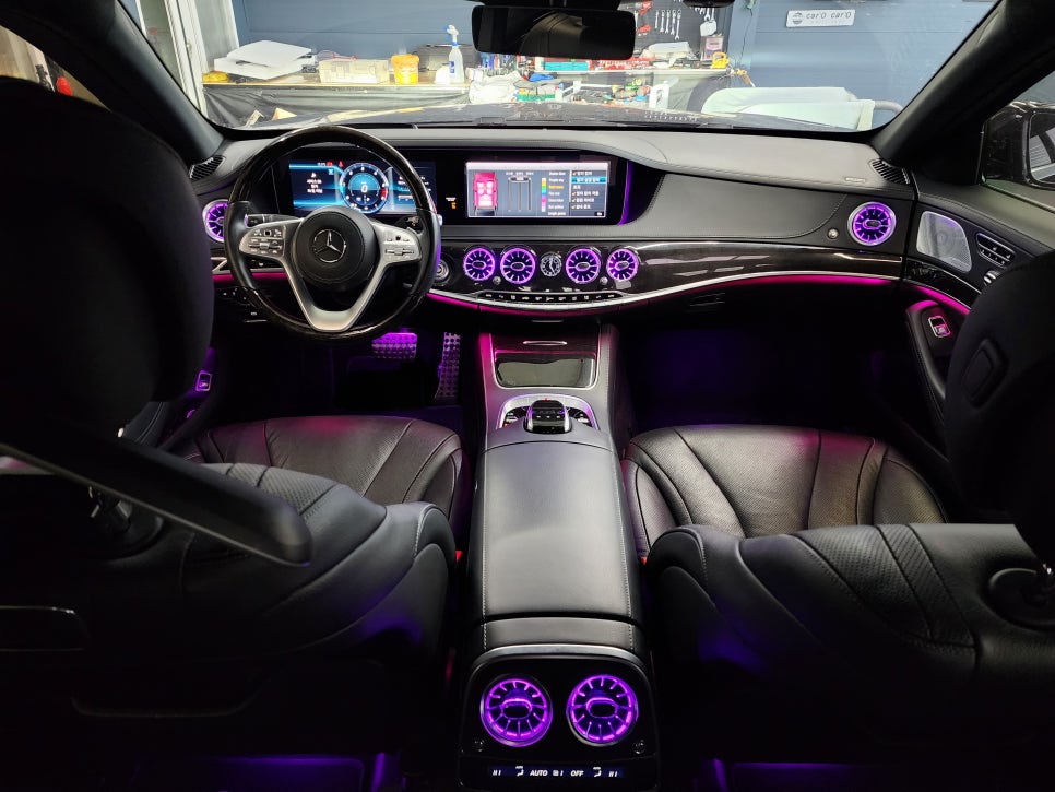 벤츠 S350d - 송풍구엠비언트  " 다채롭고 화려한 실내 분위기~~"