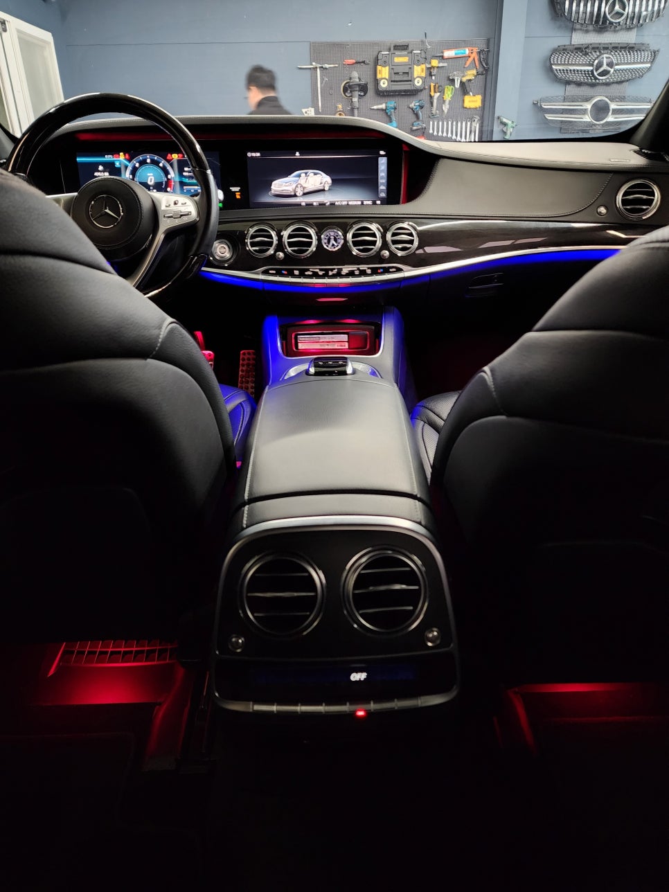 벤츠 S350d - 송풍구엠비언트  " 다채롭고 화려한 실내 분위기~~"