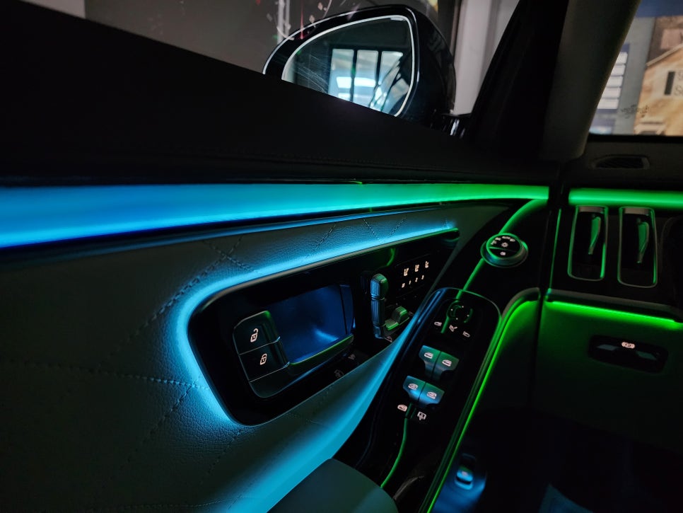 벤츠 S500 - 액티브 엠비언트 " 감성 퍼포먼스 시공 중 단연 베스트 !! "