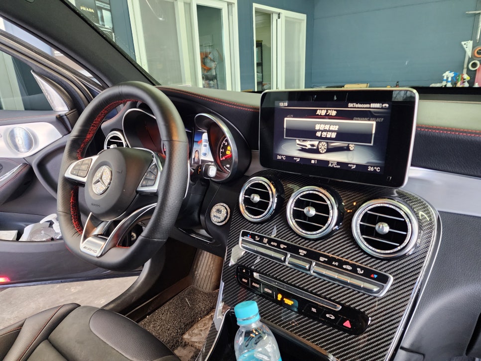 벤츠 Glc43amg - 64색 확장 및 광량업 " 신형 차량 부럽지 않아요~~ "