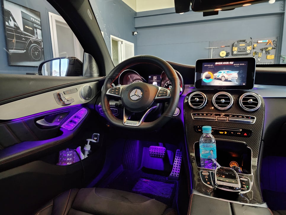 벤츠 Glc43amg - 64색 확장 및 광량업 " 신형 차량 부럽지 않아요~~ "