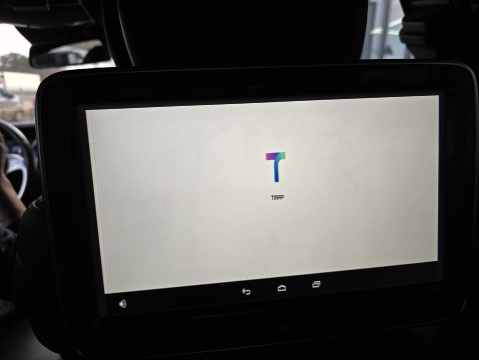 벤츠 S350d - m2c-200a플러스, 리어모니터 연동, aux 활성화