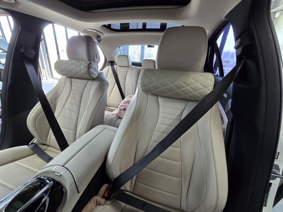 벤츠 w213 e300 - 컬러 안전벨트 전체시공 " 강렬한 포인트 시공 "