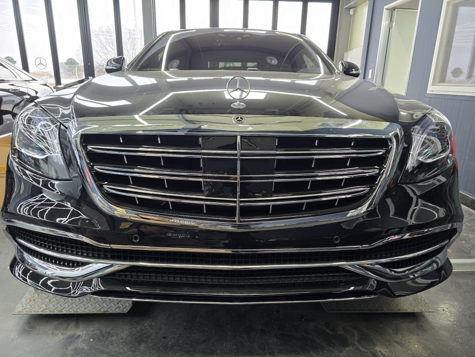 벤츠w222 s350d - 전면 후기형 개조 애프터라이트 사용