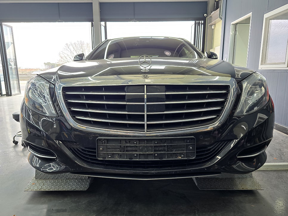 벤츠w222 s350d - 전면 후기형 개조 애프터라이트 사용