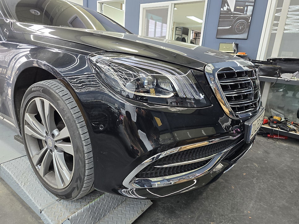 벤츠w222 s350d - 전면 후기형 개조 애프터라이트 사용