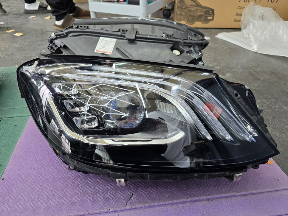 벤츠 w222 s350d - 애프터라이트에서 정품멀티빔라이트 교체!!