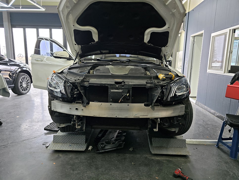 벤츠 w222 s350d - 애프터라이트에서 정품멀티빔라이트 교체!!