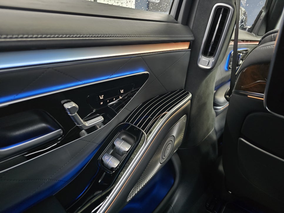 벤츠 w223 s580 - 피아노락커트림(정품) " 순천에서 신차탁송!! 믿고 맡기는 카오카오 ! "