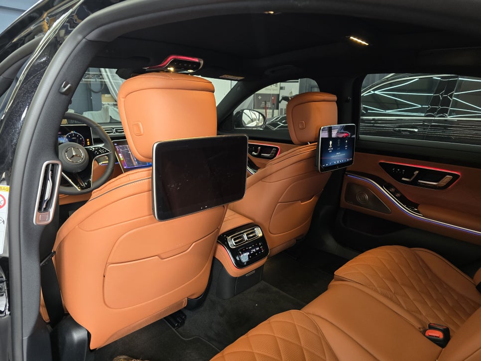 광주 벤츠레트로핏 ] 벤츠 W223 s450 - 액티브 엠비언트 & 4d부메스터 "  실내 인테리어 필수 아이템  "