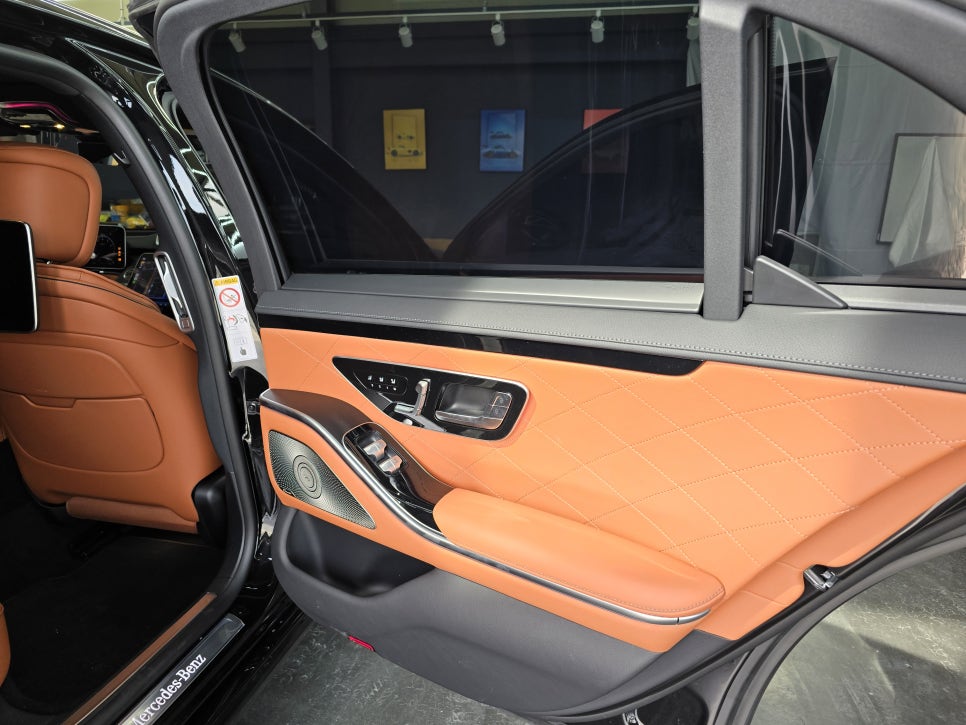 광주 벤츠레트로핏 ] 벤츠 W223 s450 - 액티브 엠비언트 & 4d부메스터 "  실내 인테리어 필수 아이템  "