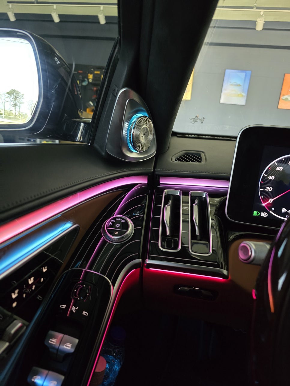 벤츠 W223 S580 - 정품 피아노락커트림 & 정품 4d부메스터