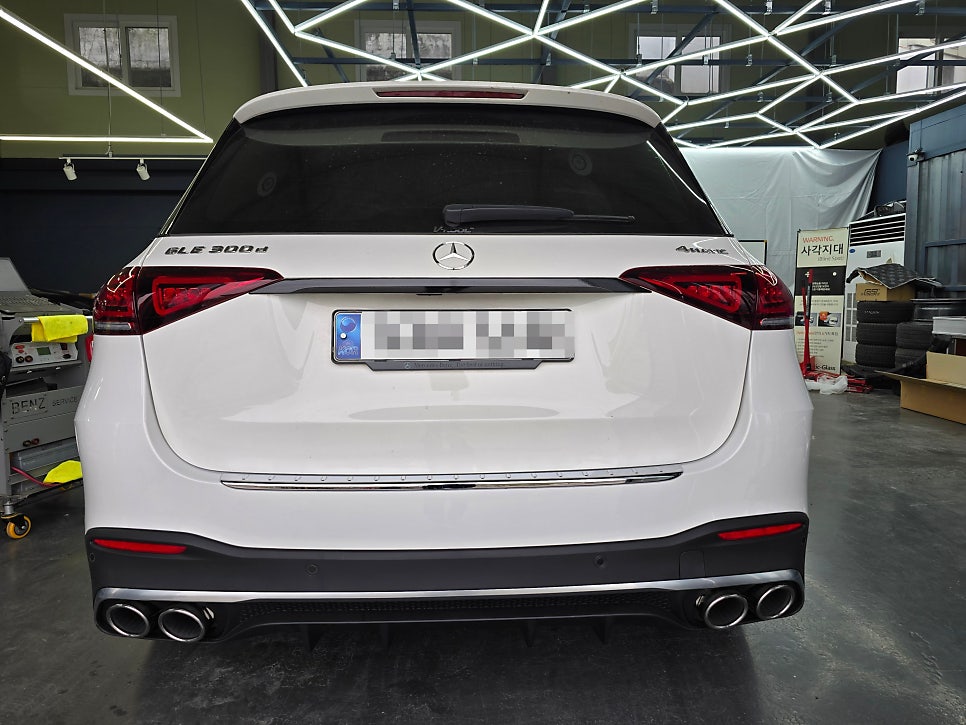 광주 벤츠레트로핏 ] 벤츠 GLE300d - 53AMG 바디킷으로 환골탈태