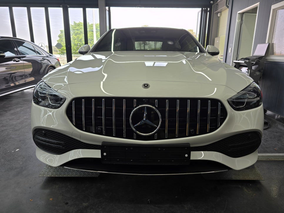 벤츠 w206 c300 - 송풍구엠비언트, 세로 그릴