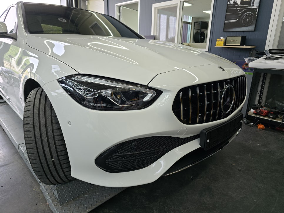 벤츠 w206 c300 - 송풍구엠비언트, 세로 그릴