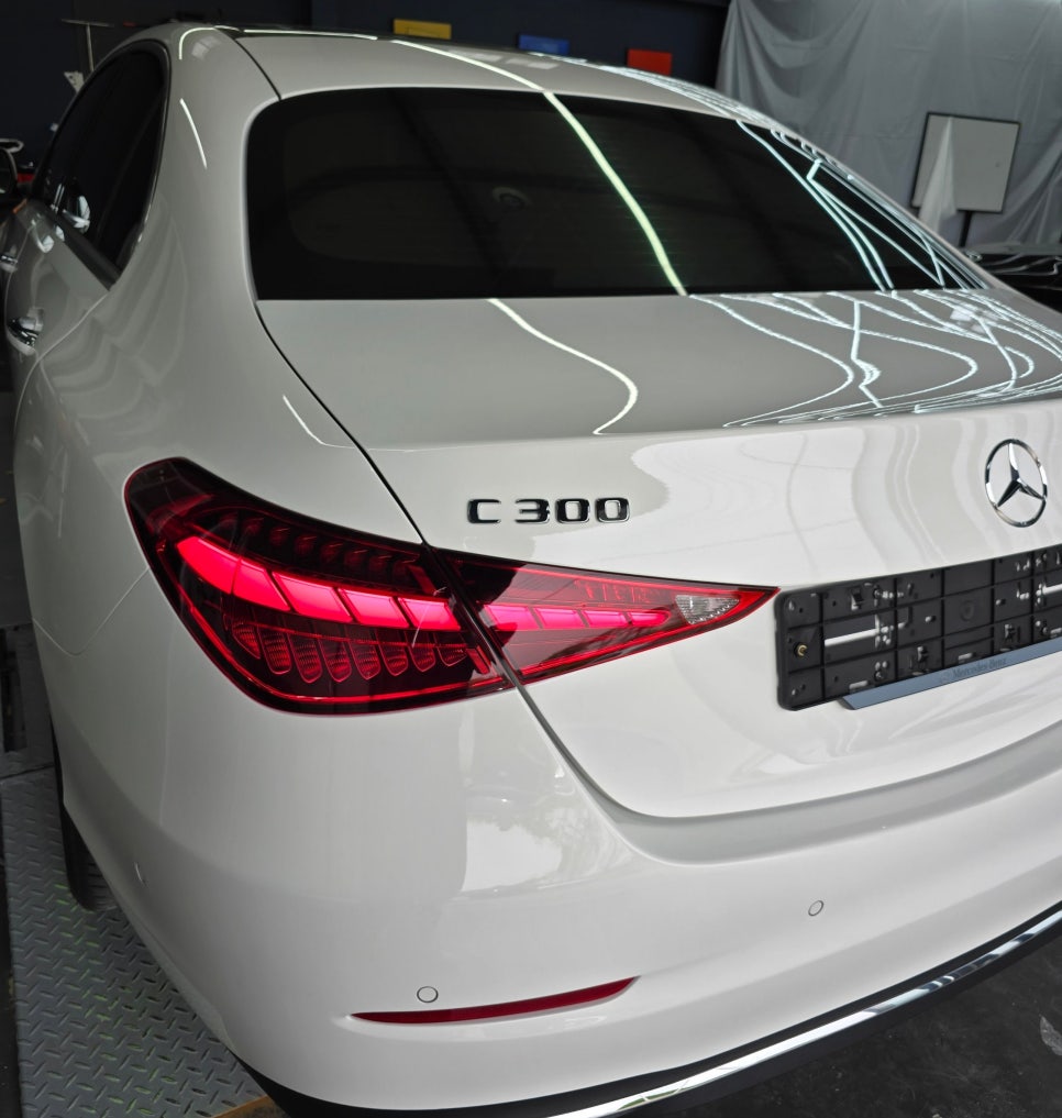 벤츠 w206 c300 - 송풍구엠비언트, 세로 그릴