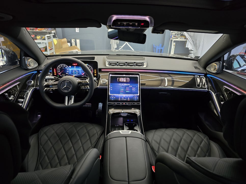 벤츠 w223 s500 - 액티브 엠비언트 & 4D부메스터 패키지