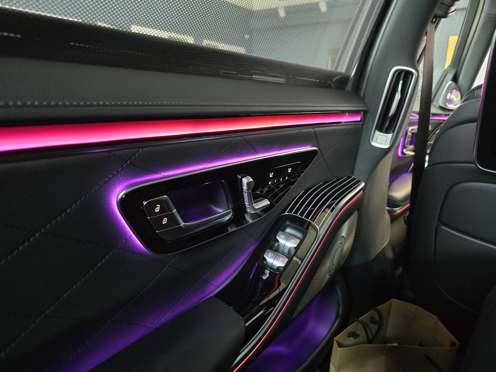 벤츠 w223 s450 - 애프터 액티브엠비언트, 천장 부메스터 / 정품 피아노 락커트림 " 환상의 조합 "