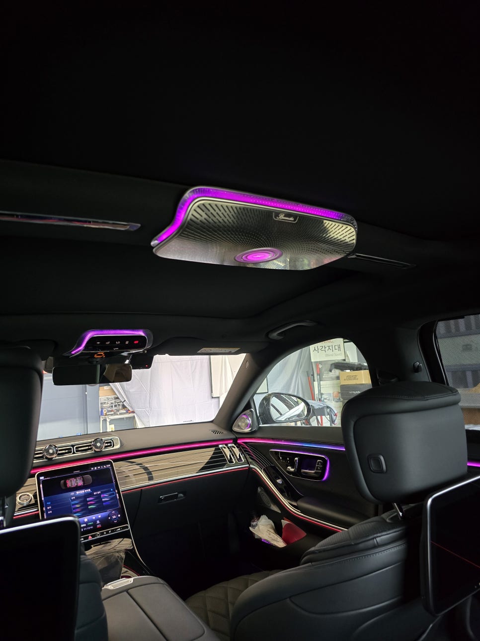 벤츠 w223 s450 - 애프터 액티브엠비언트, 천장 부메스터 / 정품 피아노 락커트림 " 환상의 조합 "