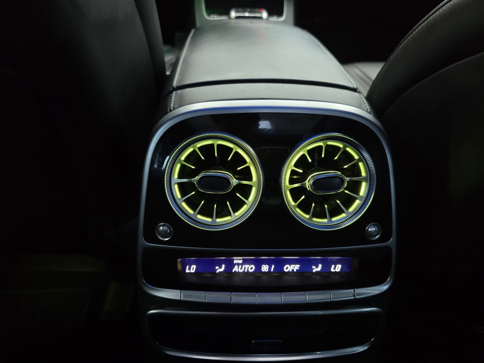 광주 카오카오, 벤츠 전문 튜닝 샵 ] 벤츠S63amg - 송풍구 엠비언트  " 엠비언트 시공은 카오카오에서 "