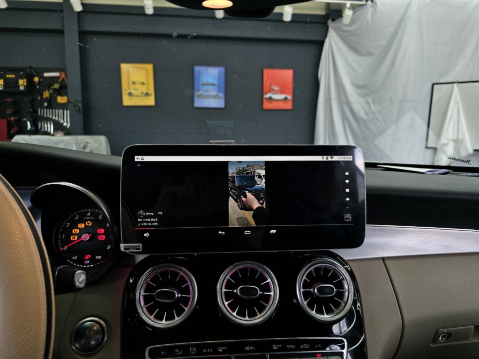 벤츠 w205 C클래스 -12인치 모니터 및 m2c-200a+