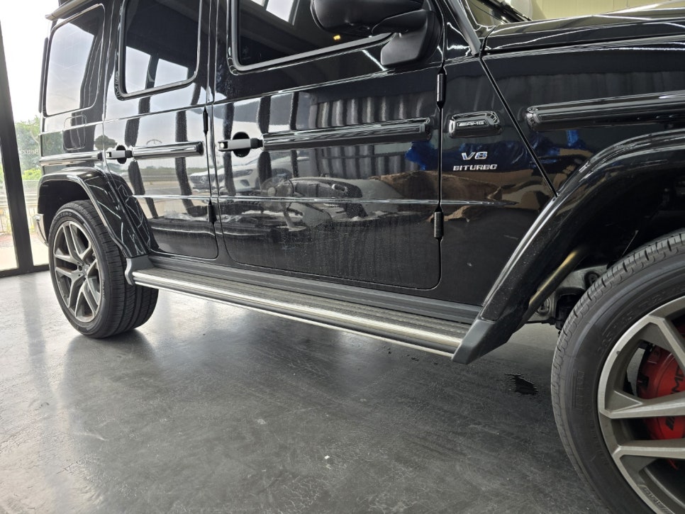 벤츠 g63amg - 전동 사이드 스텝 " 불편한 스텝에서 만족도 높은 전동으로 교체 "