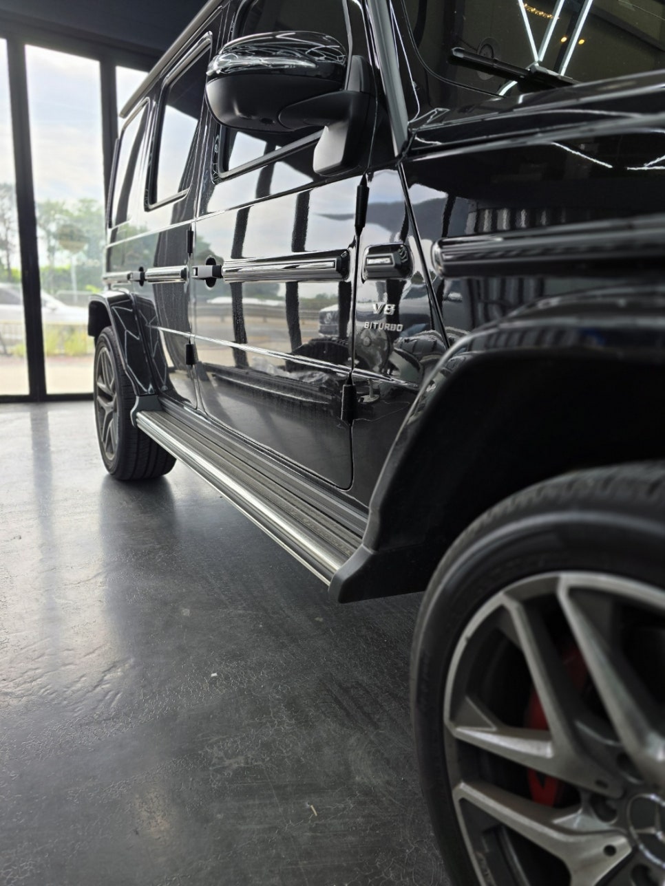 벤츠 g63amg - 전동 사이드 스텝 " 불편한 스텝에서 만족도 높은 전동으로 교체 "