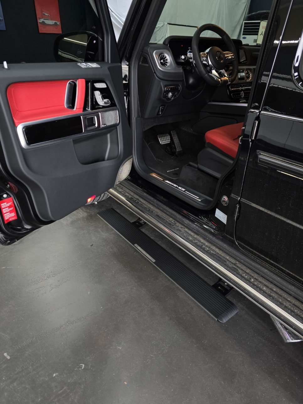 벤츠 g63amg - 전동 사이드 스텝 " 불편한 스텝에서 만족도 높은 전동으로 교체 "