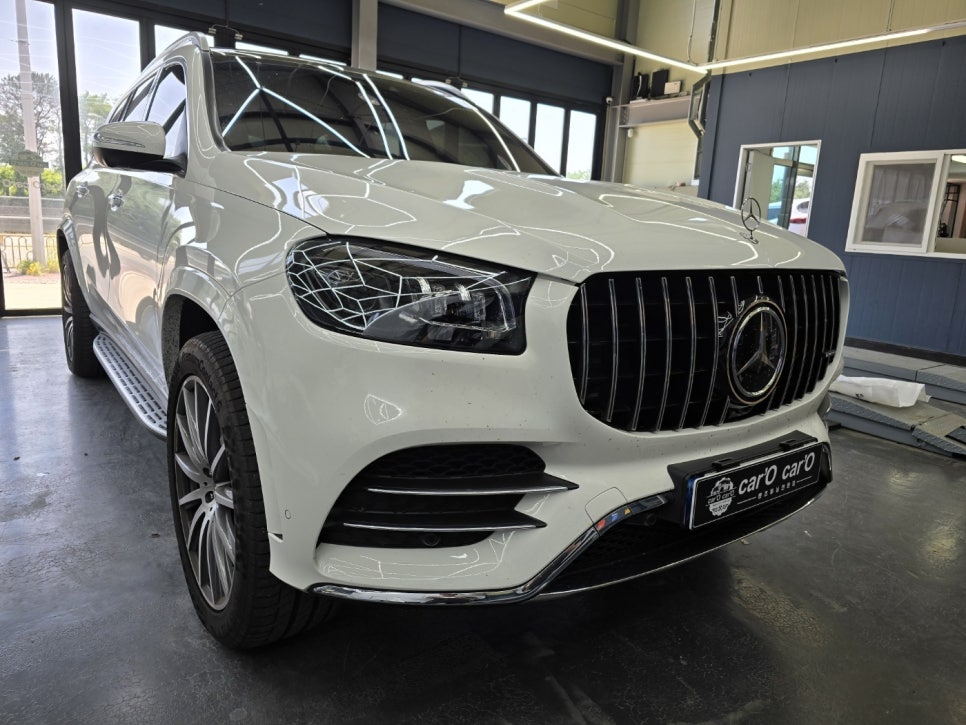 벤츠 gls400d - 마이바흐st 전동사이드 스텝 " 필수예요, 필수!"