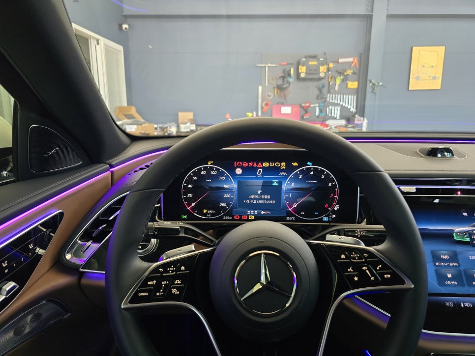 벤츠 레트로핏 광주 ] 벤츠 w214 e300 - 4d부메스터 시공!!
