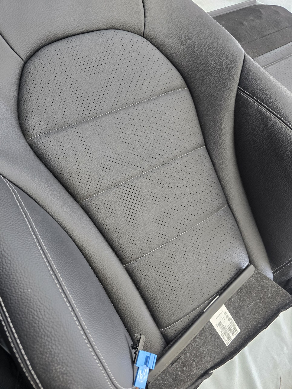 광주 벤츠 통풍시트 ] 벤츠 glc300e - 통풍시트  " 이렇게 덥고 습한데 아직도 통풍시트가 없으시다구요..?!! "