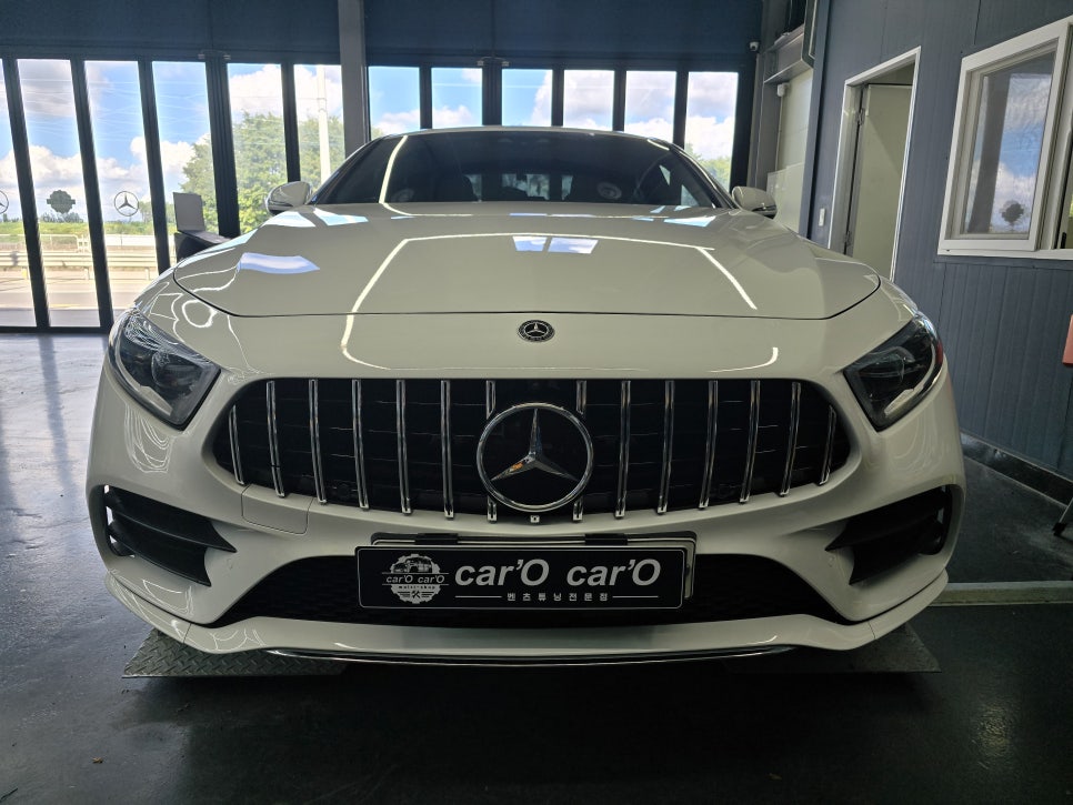 벤츠 cls400d - 세로그릴 " 어라운드보정까지 잡아줘 완벽한 시공이라고 할수 있죠~ "