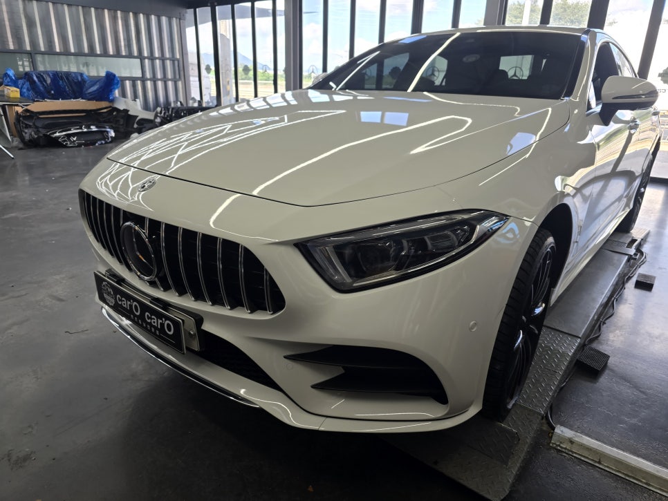 벤츠 cls400d - 세로그릴 " 어라운드보정까지 잡아줘 완벽한 시공이라고 할수 있죠~ "