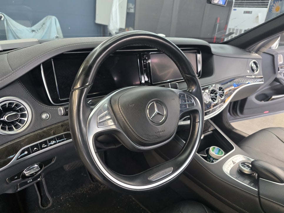 벤츠S350d - 마이바흐 우드핸들 교체