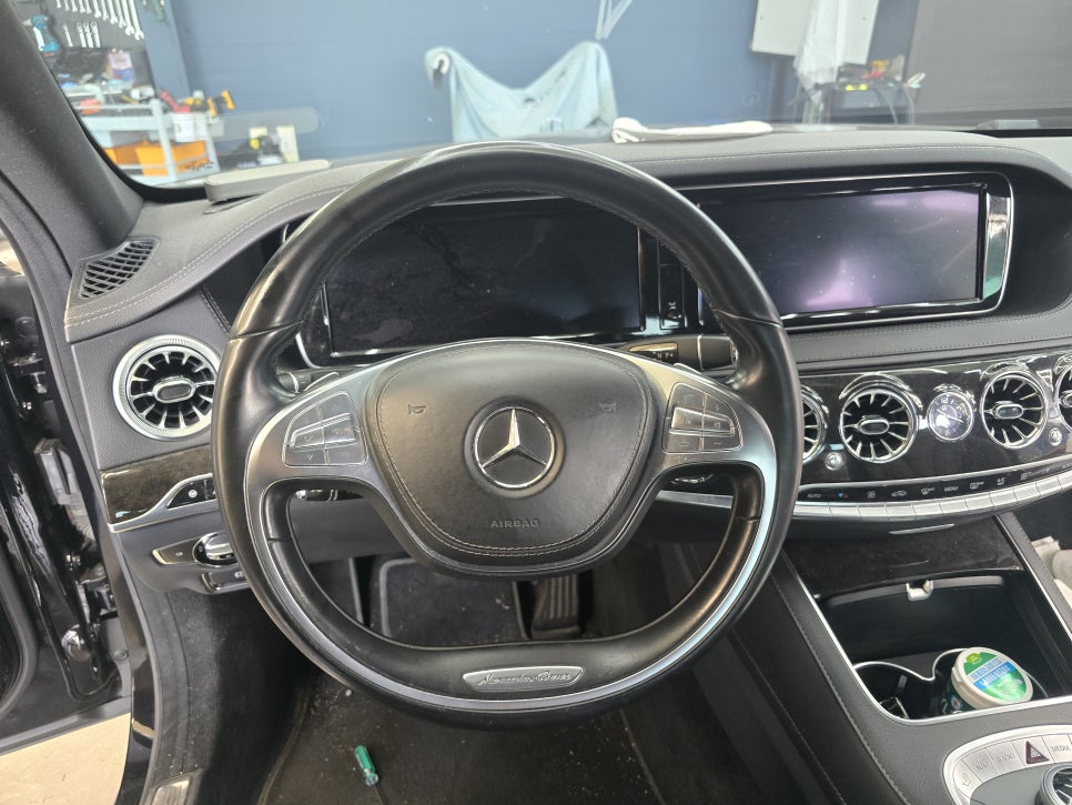 벤츠S350d - 마이바흐 우드핸들 교체